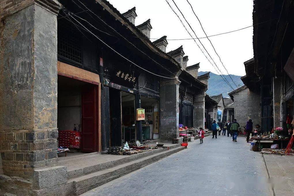 广西贺州:暖心服务关爱流动党员